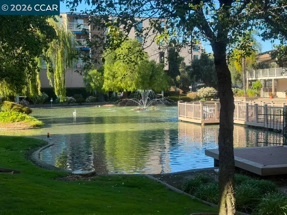 Condominium for rent at 330 N Civic, Walnut Creek, CA featuring 2 beds and 2 baths