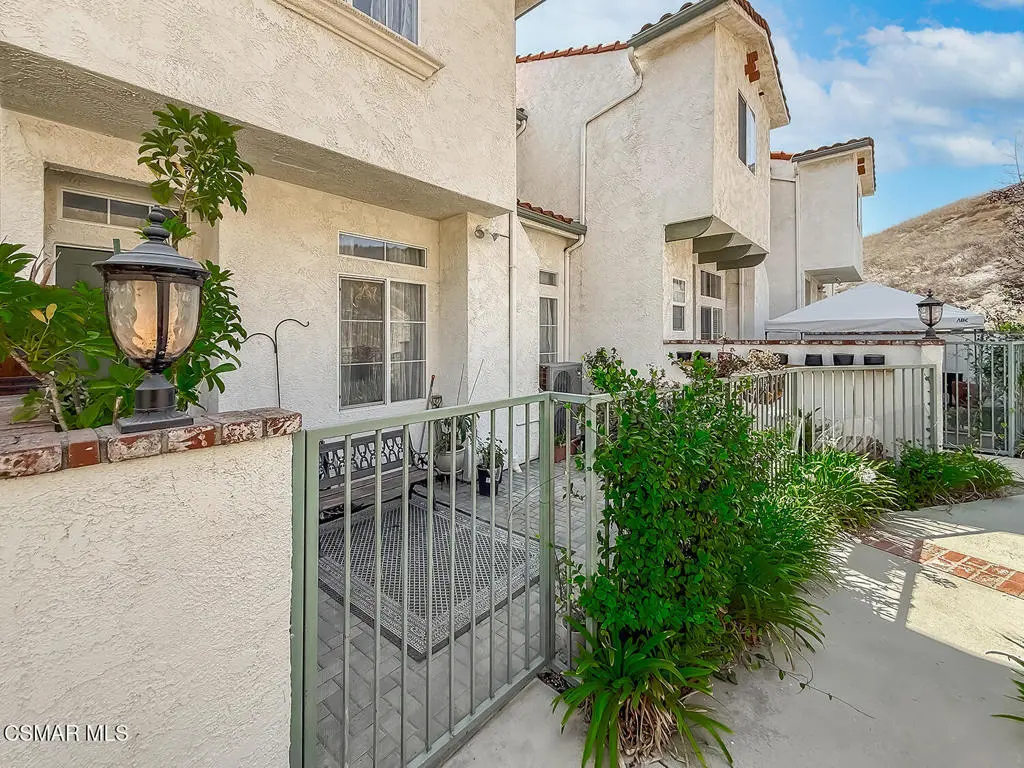 391 Westlake Vista Lane, Thousand Oaks, CA — listing photo 1