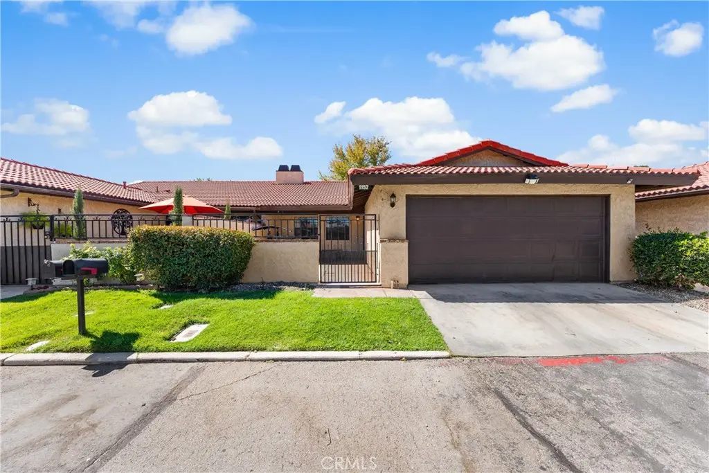 Condominium for sale at 1152 E Avenue J12, Lancaster, CA featuring 3 beds and 2 baths