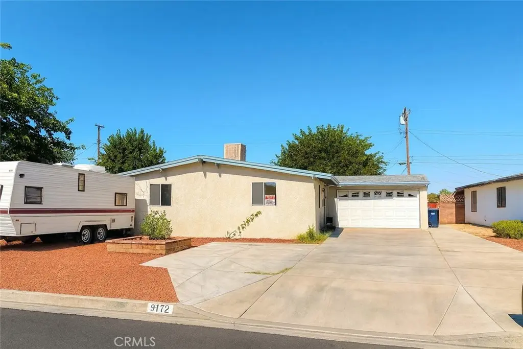 44129 Carolside, Lancaster, CA — listing photo 1