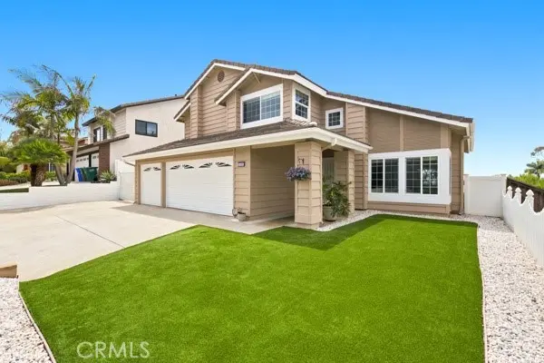 Single Family Residence for sale at 3425 Topeka, Carlsbad, CA featuring 4 beds and 3 baths