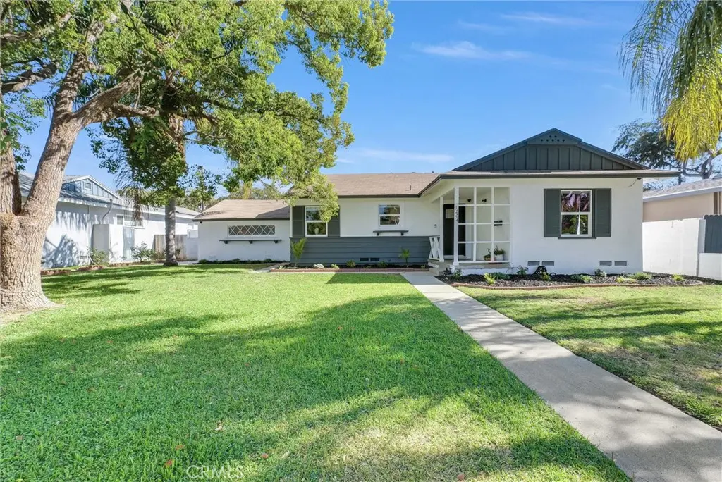 1204 Riverside, Fullerton, CA — listing photo 1