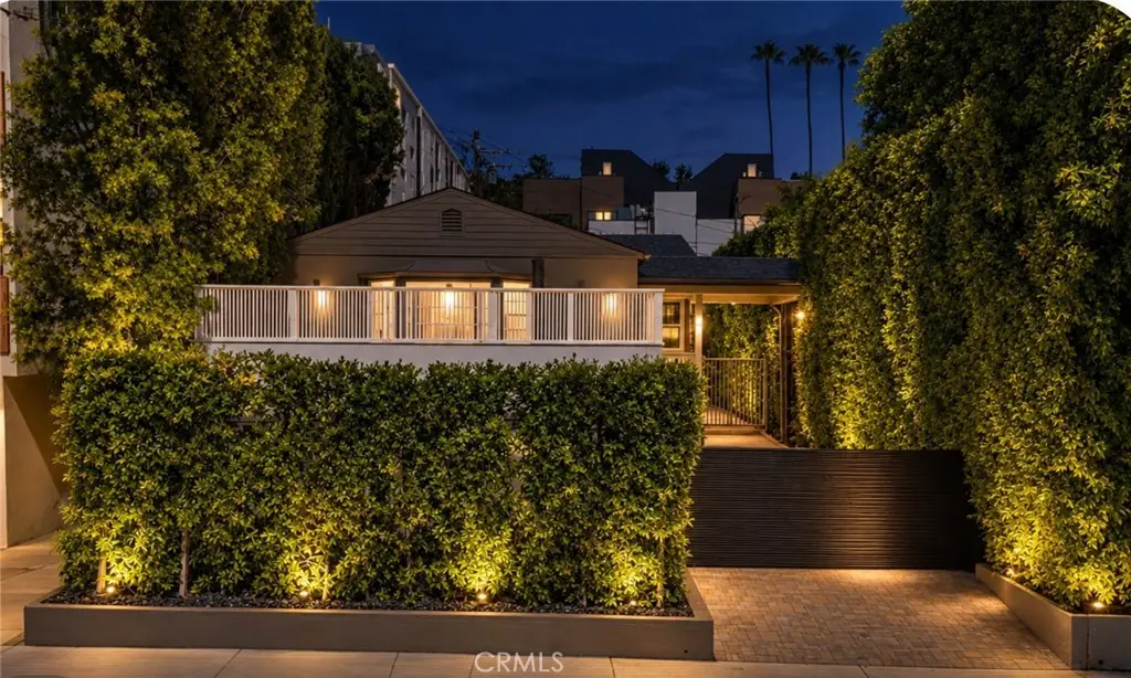 Single Family Residence for sale at 8963 Cynthia, West Hollywood, CA featuring 2 beds and 2 baths