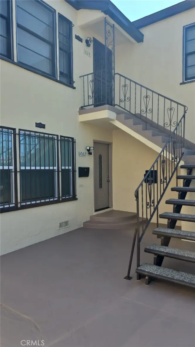 Residential Lease for rent at 1022 W 57th, Los Angeles, Los Angeles County, CA featuring 4 beds and 2 baths