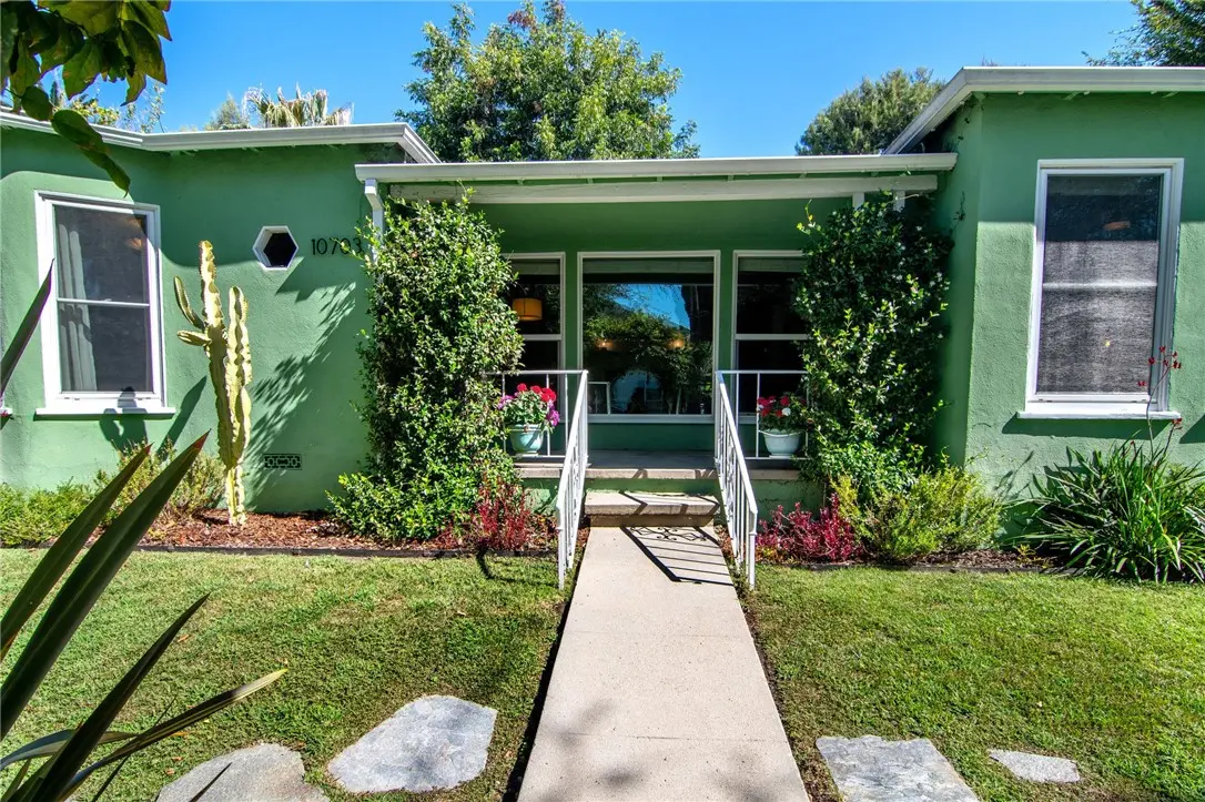 10703 Collins Street, North Hollywood, CA — listing photo 1