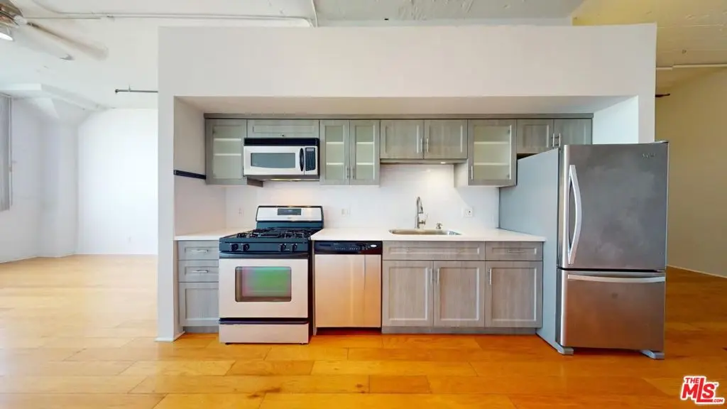 Condominium for sale at 420 S San Pedro Street 421, Los Angeles, CA featuring 1 bed and 1 bath