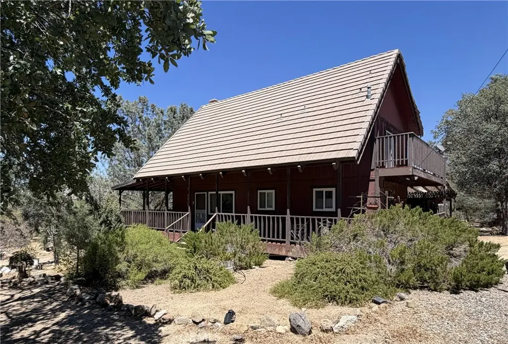 3512 Oakwood, Mountain Mesa, CA — listing photo 1