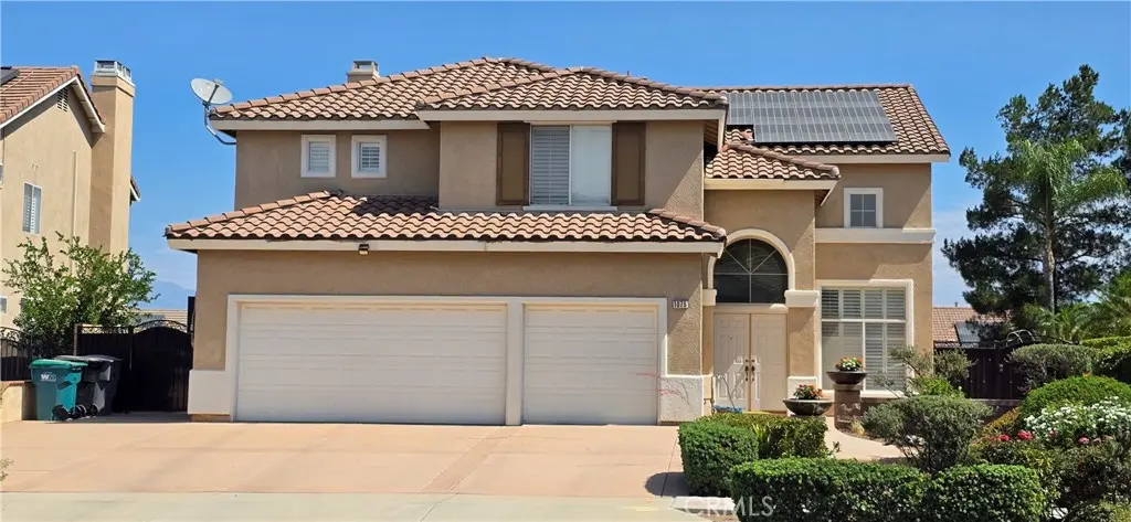 Single Family Residence for sale at 1075 Nighthawk, Corona, CA featuring 4 beds and 3 baths