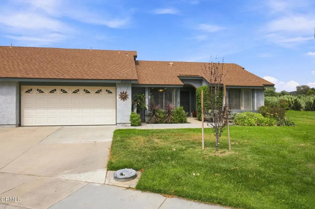 42062 Village 42, Camarillo, CA — listing photo 1