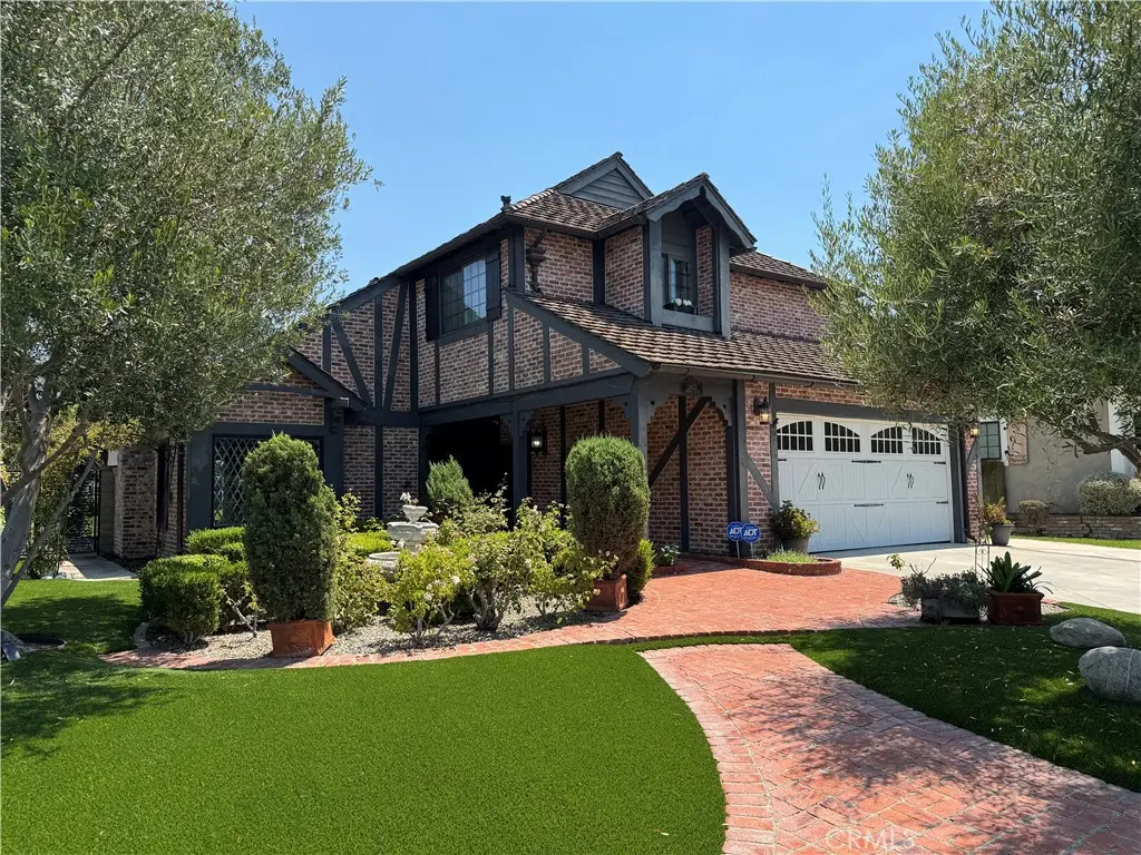 Single Family Residence for rent at 28102 Camellia Court, Laguna Niguel, CA featuring 5 beds and 3 baths