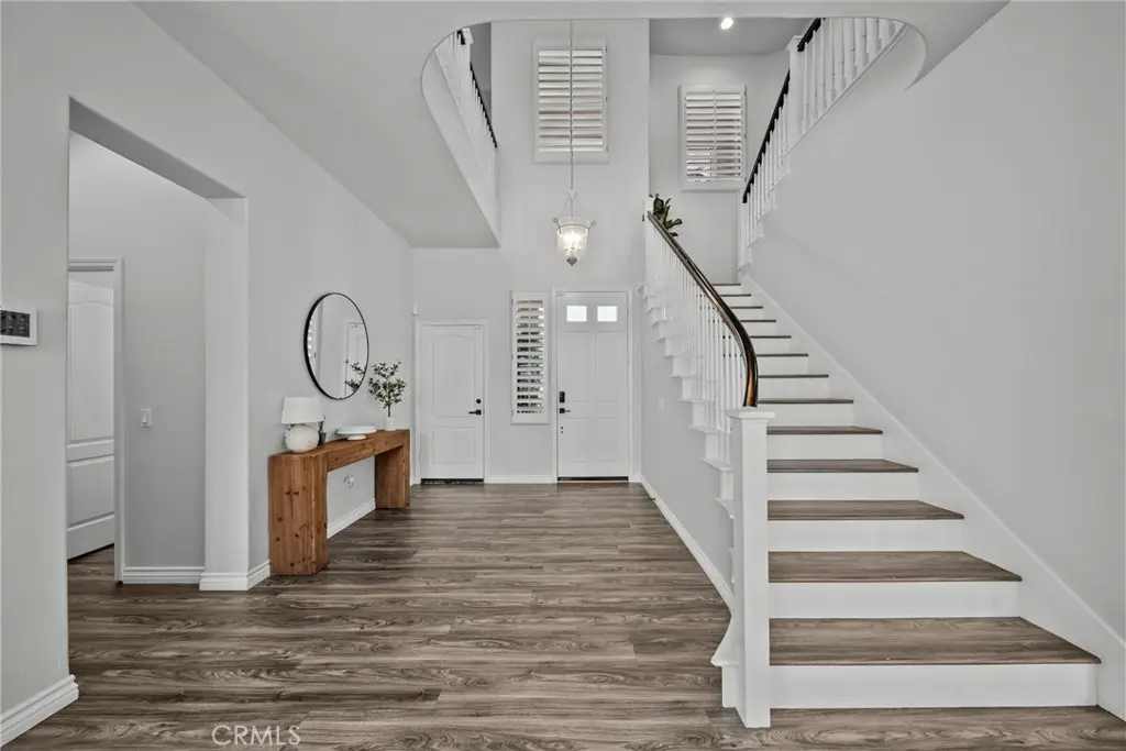 28251 Infinity, Saugus, CA — listing photo 1