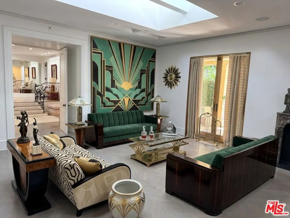 Residential for sale at 10375 Wilshire Boulevard 1B, Los Angeles, CA featuring 3 beds and 3 baths