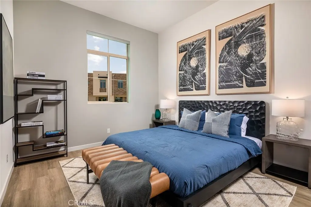 1587 W Vista Way, San Pedro, CA — listing photo 1