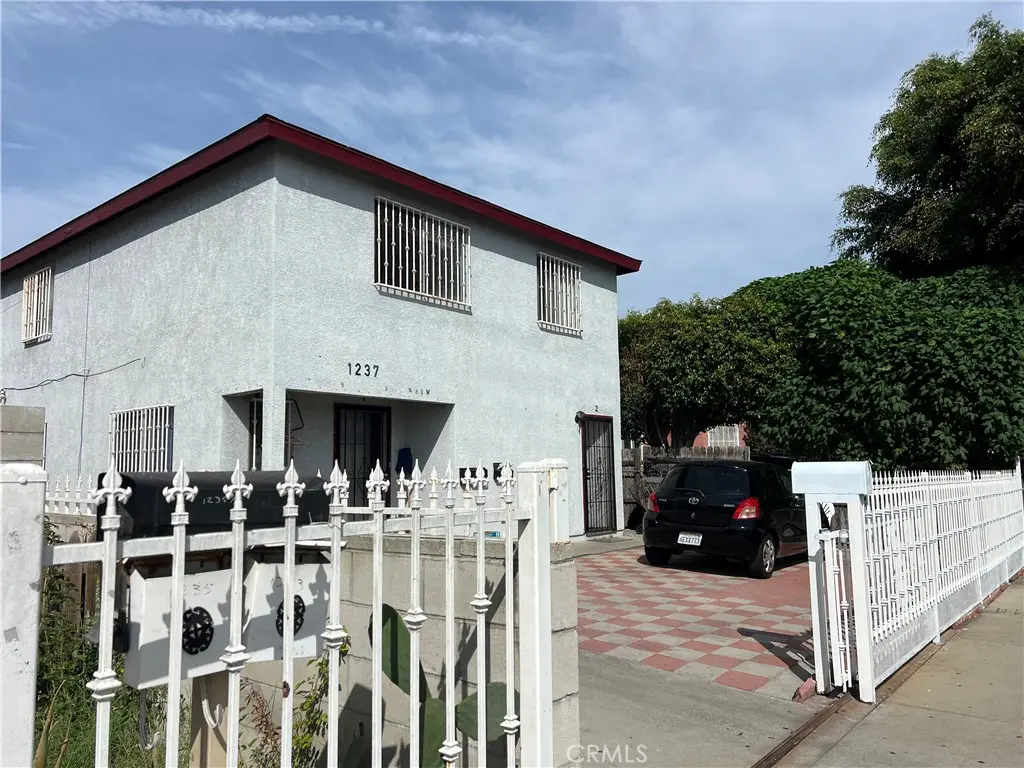 Triplex for sale at 1237 E 28th, Los Angeles, CA