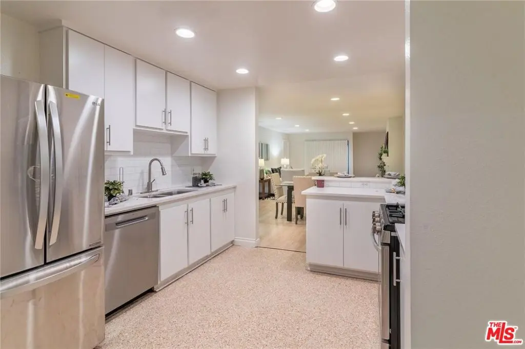 Condominium for sale at 1940 N Highland Avenue 42, Los Angeles, CA featuring 2 beds and 2 baths