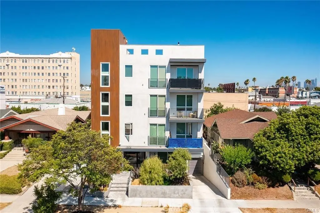 Apartment for sale at 222 N Manhattan, Los Angeles, CA