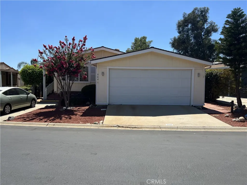 15455 Glenoaks Boulevard 268, Sylmar, CA — listing photo 1