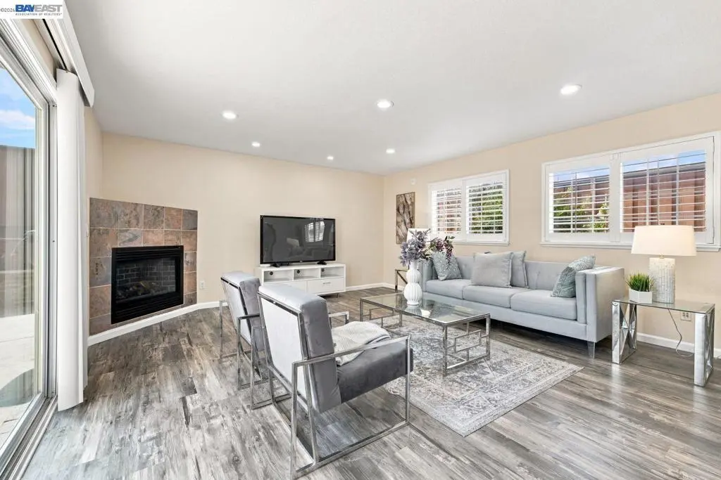 Single Family Residence for sale at 7778 Alto Way, Dublin, CA featuring 5 beds and 3 baths