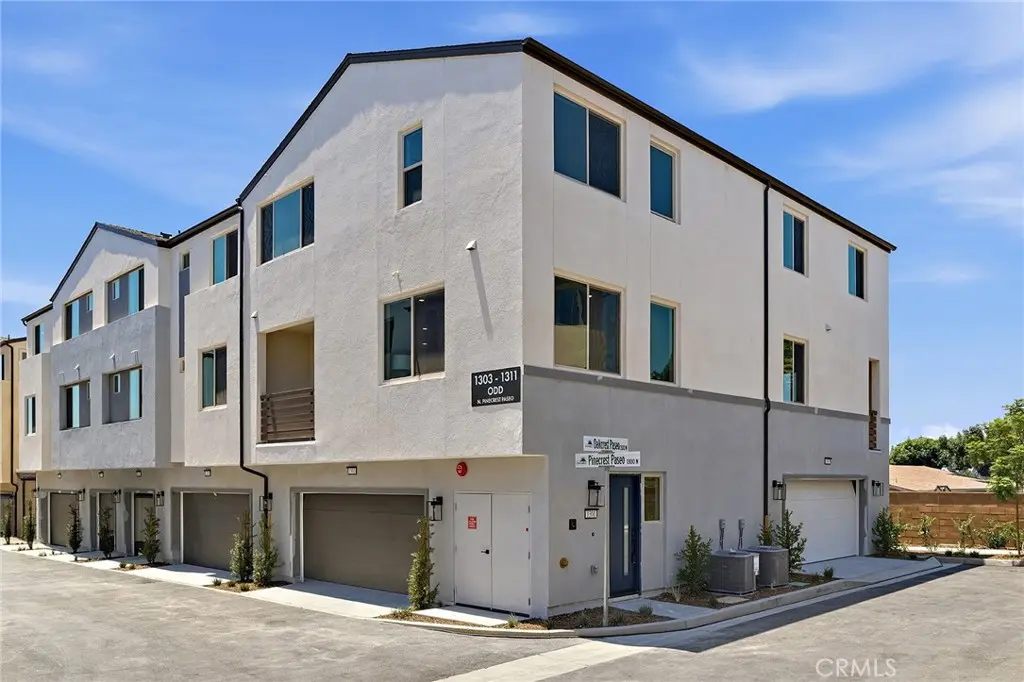 1302 W North Pinecrest Paseo, Ontario, CA — listing photo 1