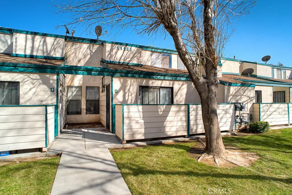 44460 15th E 3, Lancaster, CA — listing photo 1