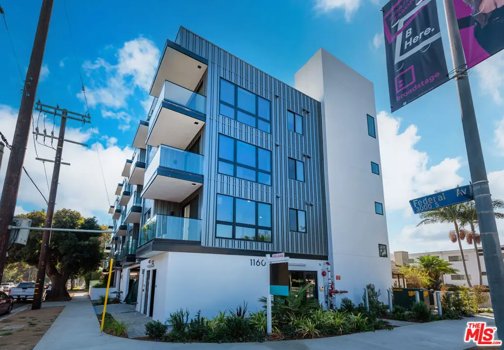 Residential Lease for rent at 11600 National Boulevard 204, Los Angeles, Los Angeles County, CA featuring 1 bed and 1 bath