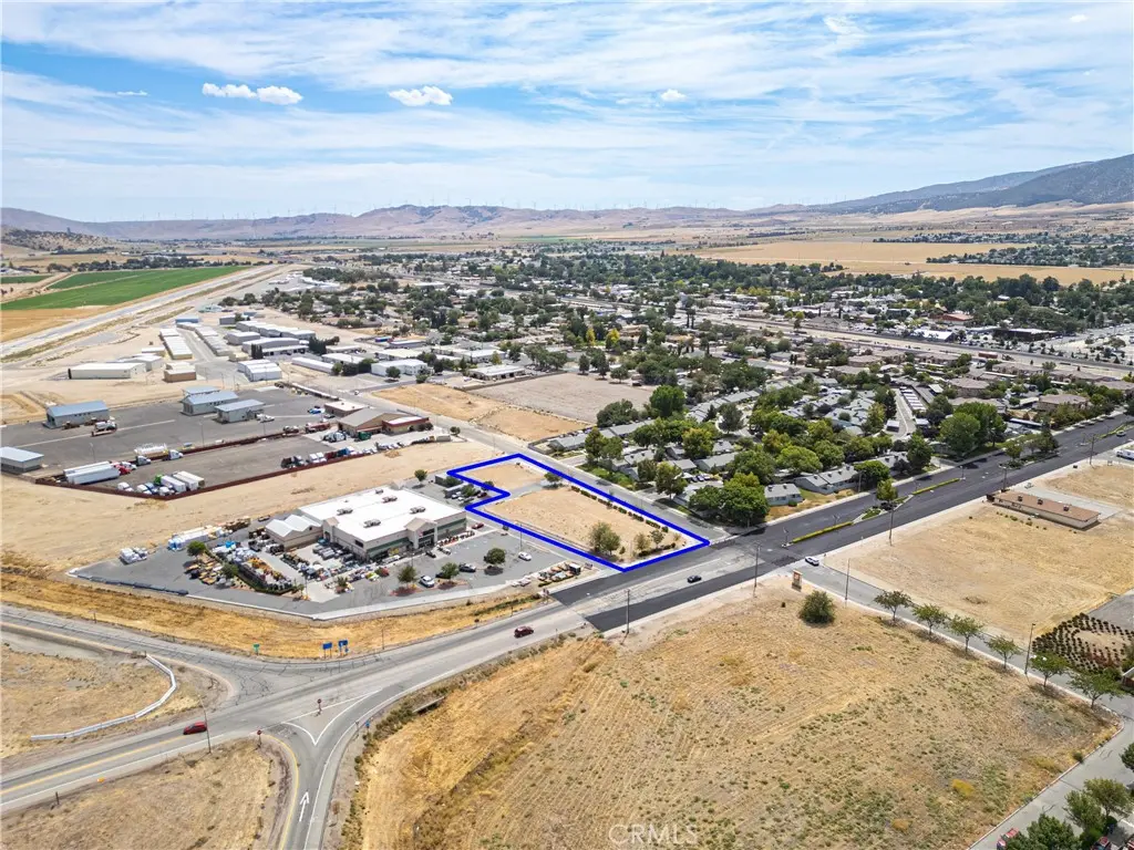 408 N Mill Street, Tehachapi, CA — listing photo 1