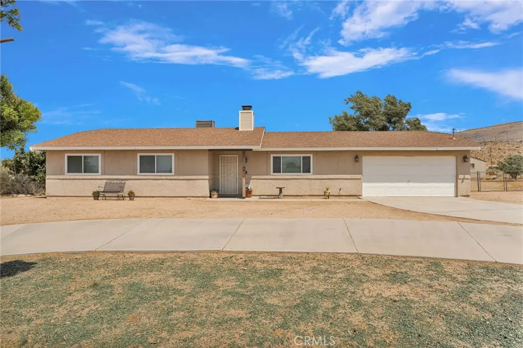Single Family Residence for sale at 9515 Yucca Street, Apple Valley, CA featuring 3 beds and 2 baths