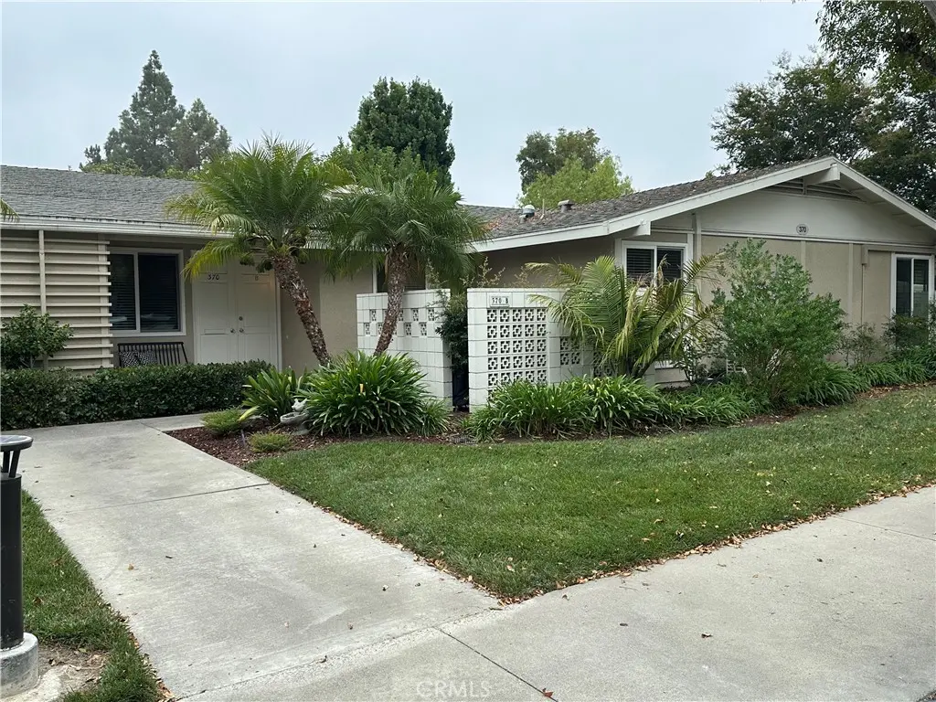 Stock Cooperative for rent at 370 Avenida Castilla B, Laguna Woods, CA featuring 2 beds and 1 bath
