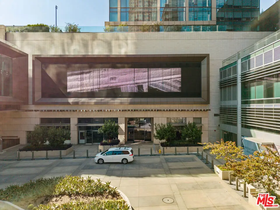 Condominium for sale at 889 Francisco Street 907, Los Angeles, CA and 1 bath