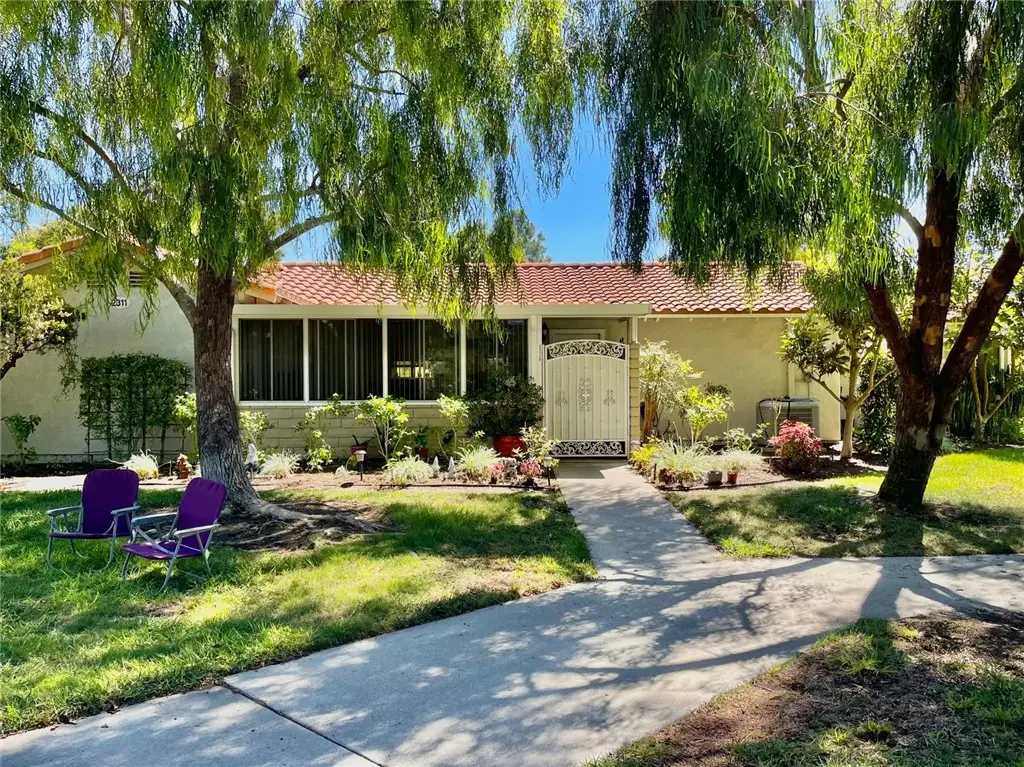2311 Via Puerta B, Laguna Woods, CA — listing photo 1