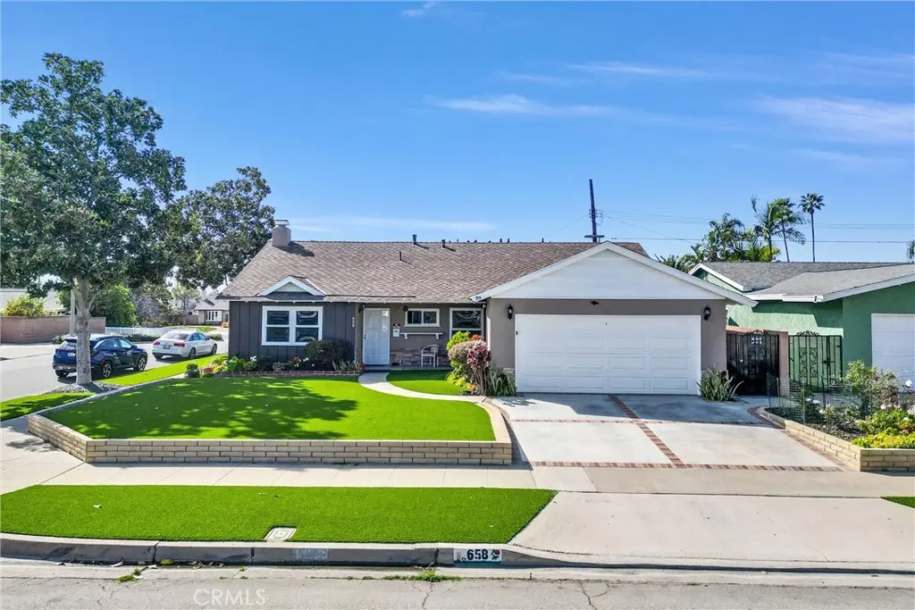 658 N Milford, Orange, CA — listing photo 1