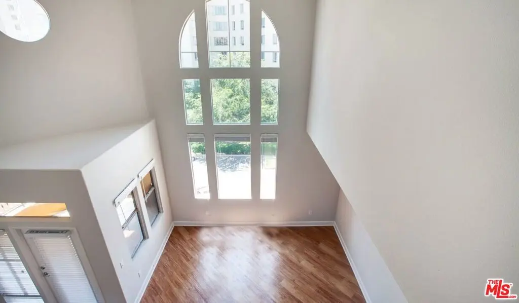 Condominium for rent at 348 S Hauser Boulevard 5-404, Los Angeles, CA featuring 3 beds and 3 baths