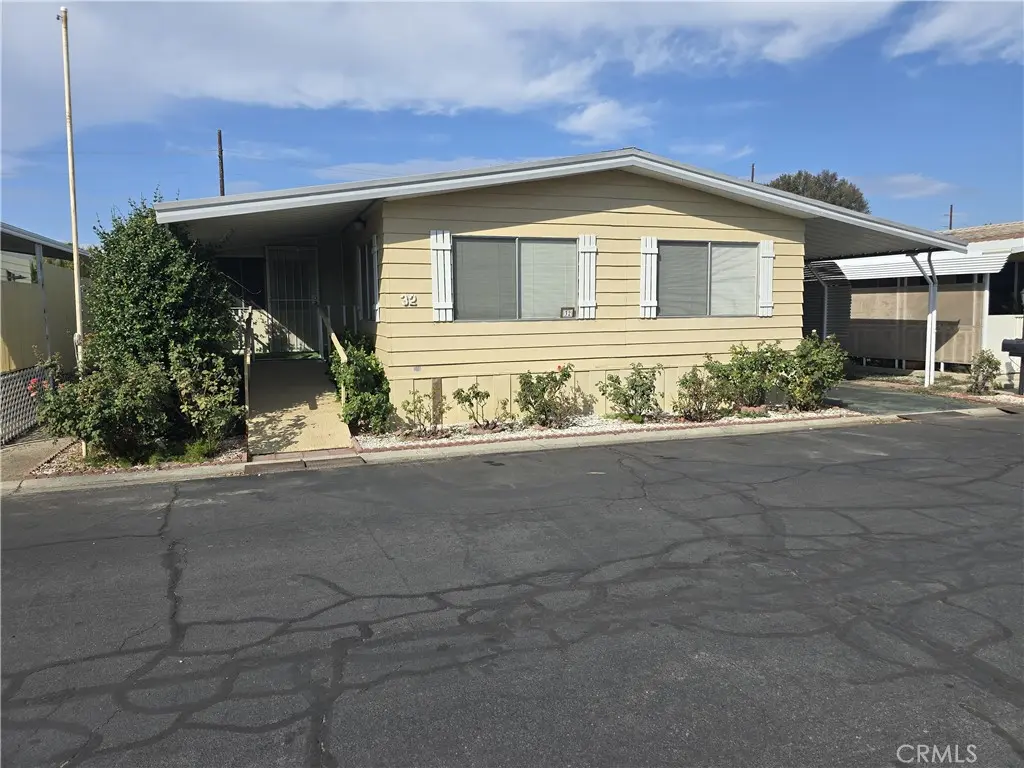 Manufactured In Park for sale at 1499 Old Mountain Avenue 32, San Jacinto, CA featuring 2 beds and 2 baths
