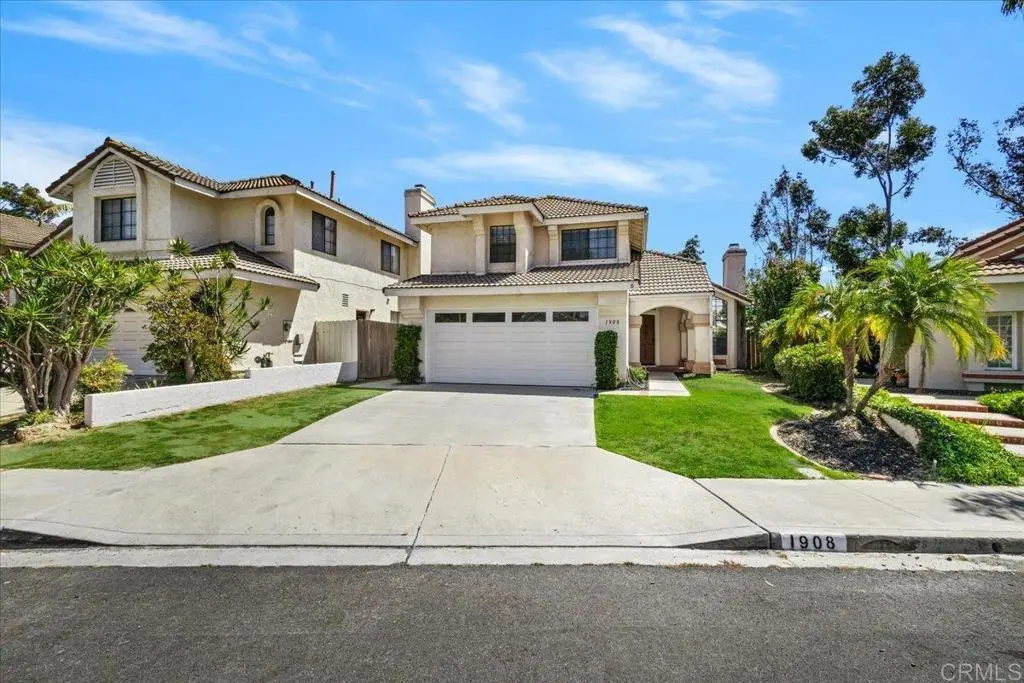 Single Family Residence for rent at 1908 Clearbrook Drive, Chula Vista, CA featuring 3 beds and 3 baths