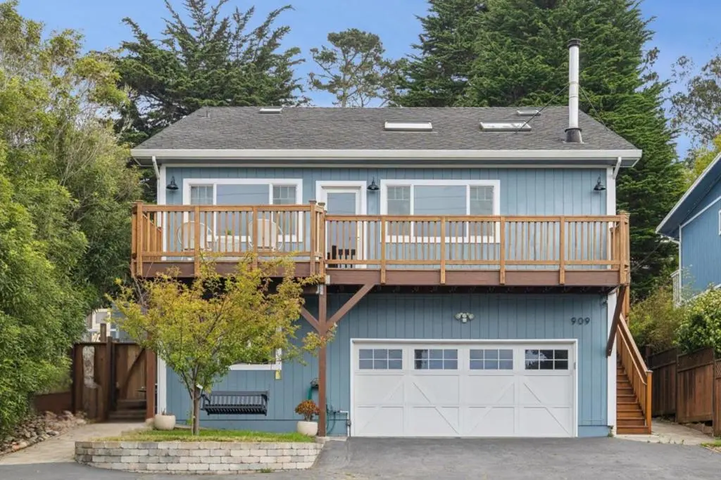 909 Etheldore Street, Moss Beach, CA — listing photo 1