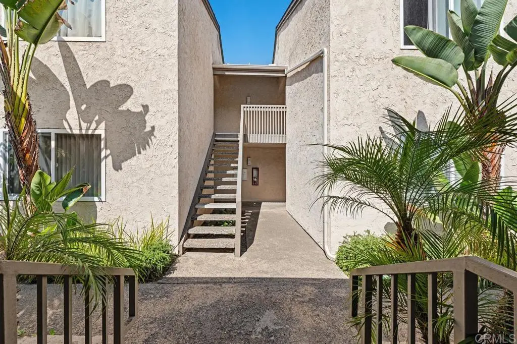 Condominium for rent at 8544 Via Mallorca B, La Jolla, CA featuring 2 beds and 2 baths