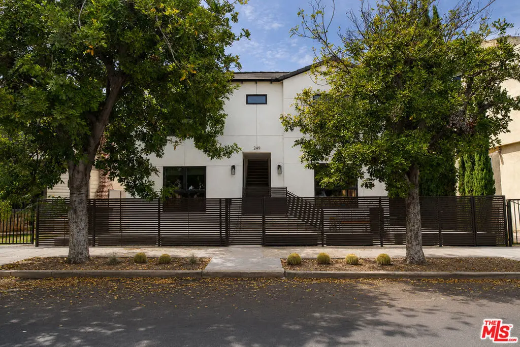 Condominium for sale at 249 N Bonnie Brea Street 4, Los Angeles, CA featuring 3 beds and 2 baths