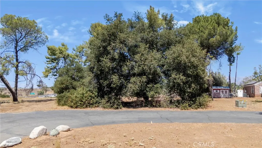 61 Redwood, Calimesa, CA — listing photo 1