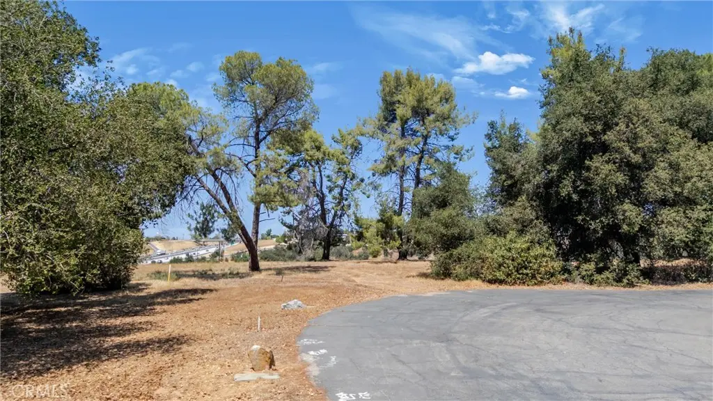 60 Redwood, Calimesa, CA — listing photo 1