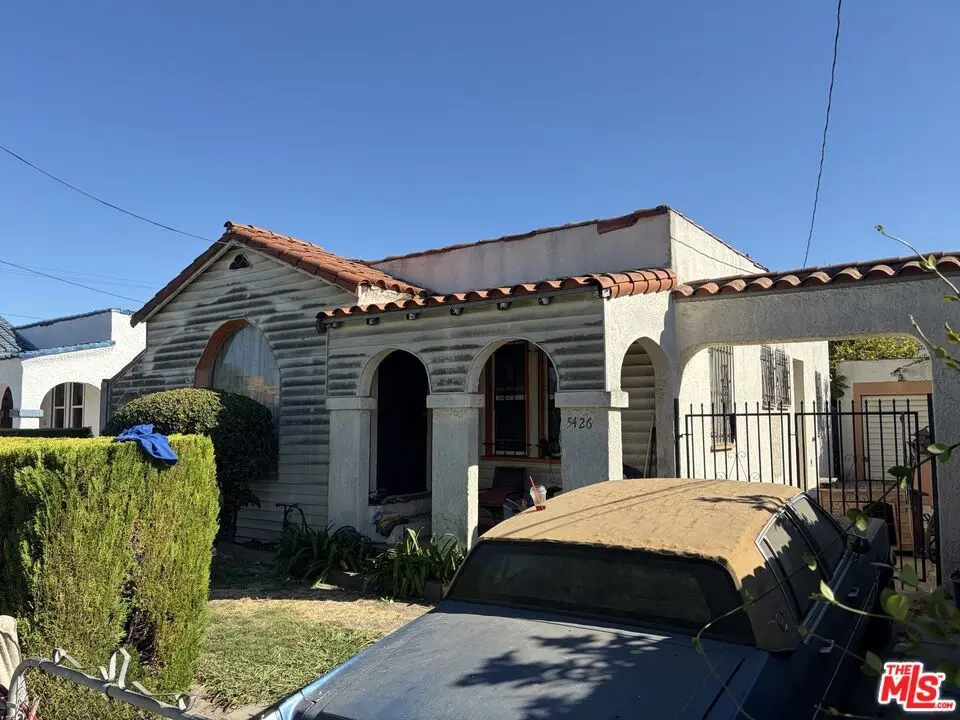 Single Family Residence for sale at 5426 Homeside Avenue, Los Angeles, CA featuring 2 beds and 1 bath