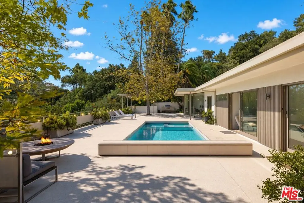 Single Family Residence for rent at 3201 Oakley Drive, Los Angeles, CA featuring 4 beds and 4 baths