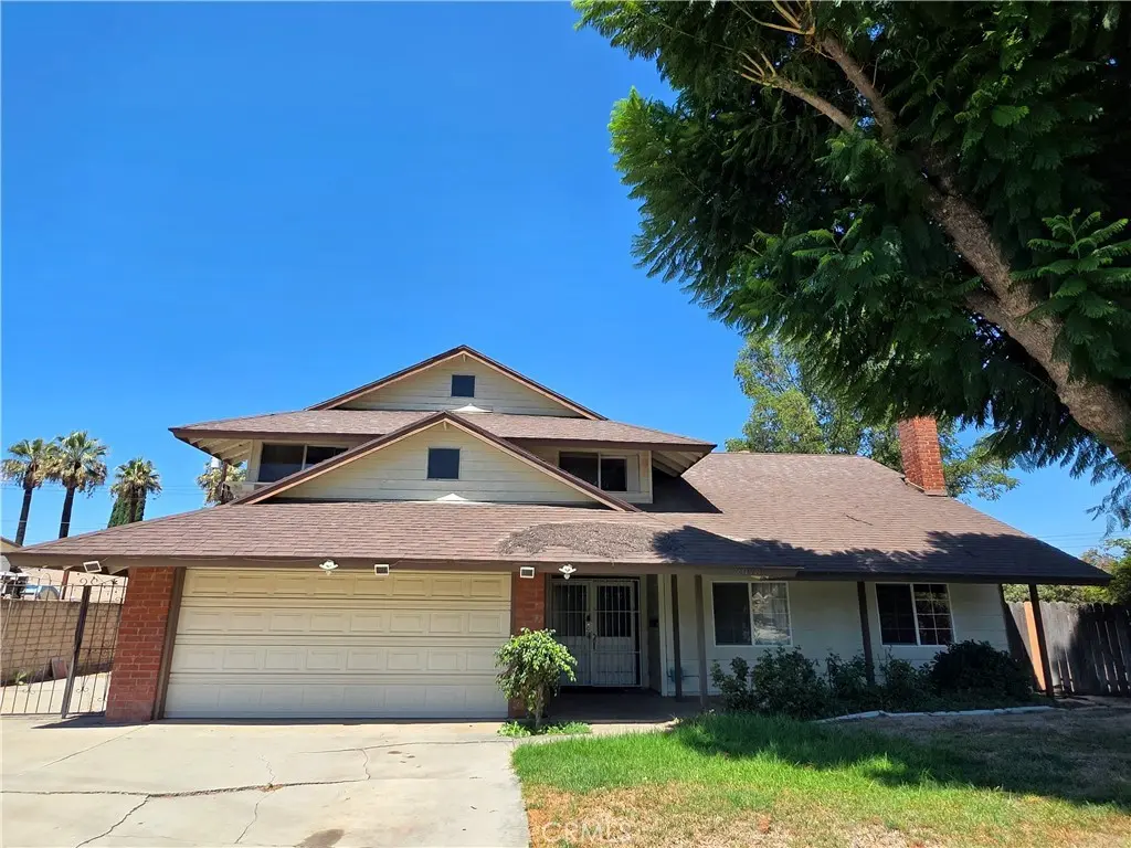 Single Family Residence for rent at 2073 Tulip Court, Riverside, CA featuring 6 beds and 3 baths