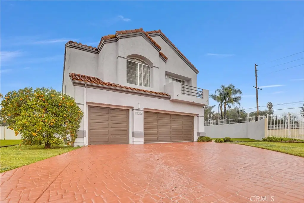 23205 Runnymede, West Hills, CA — listing photo 1