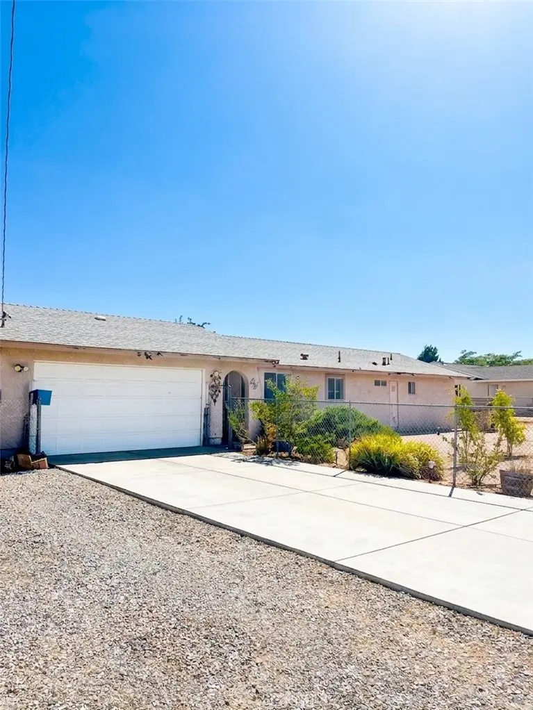 Single Family Residence for sale at 15893 Arbury, Hesperia, CA featuring 3 beds and 2 baths