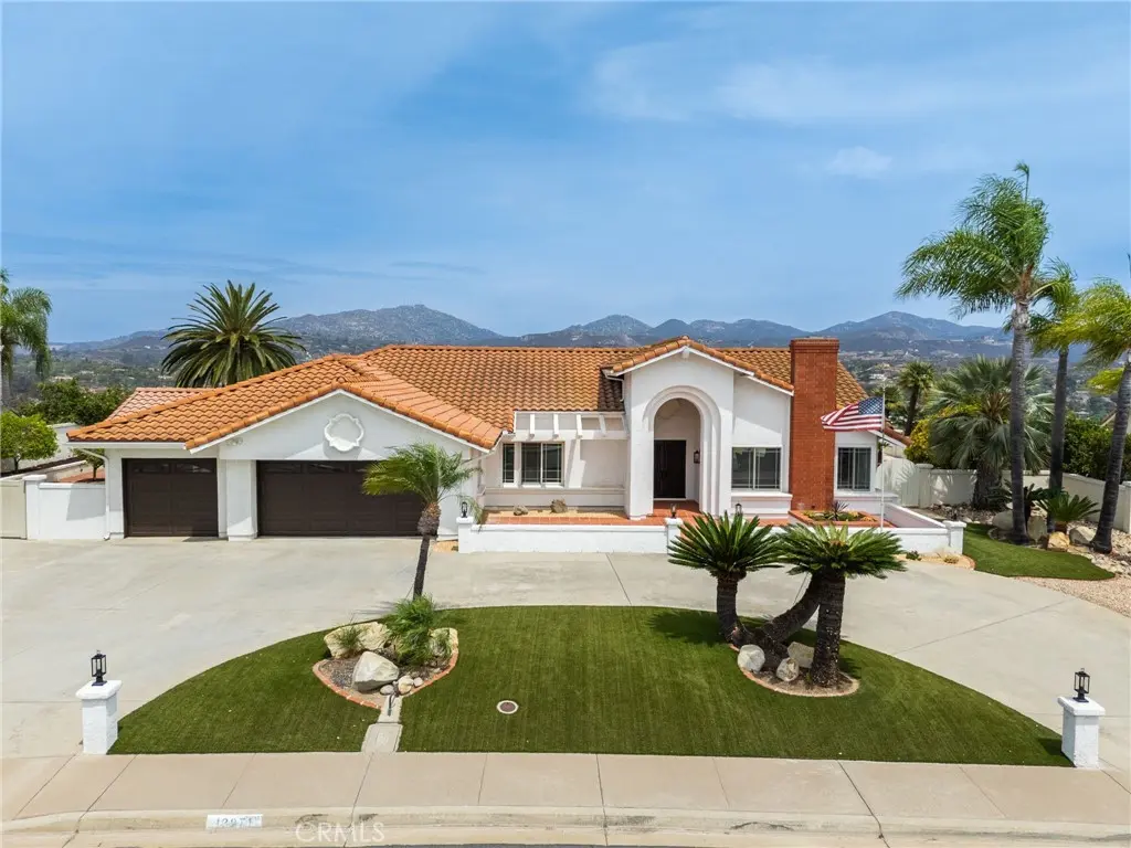 13971 Pequot Drive, Poway, CA — listing photo 1