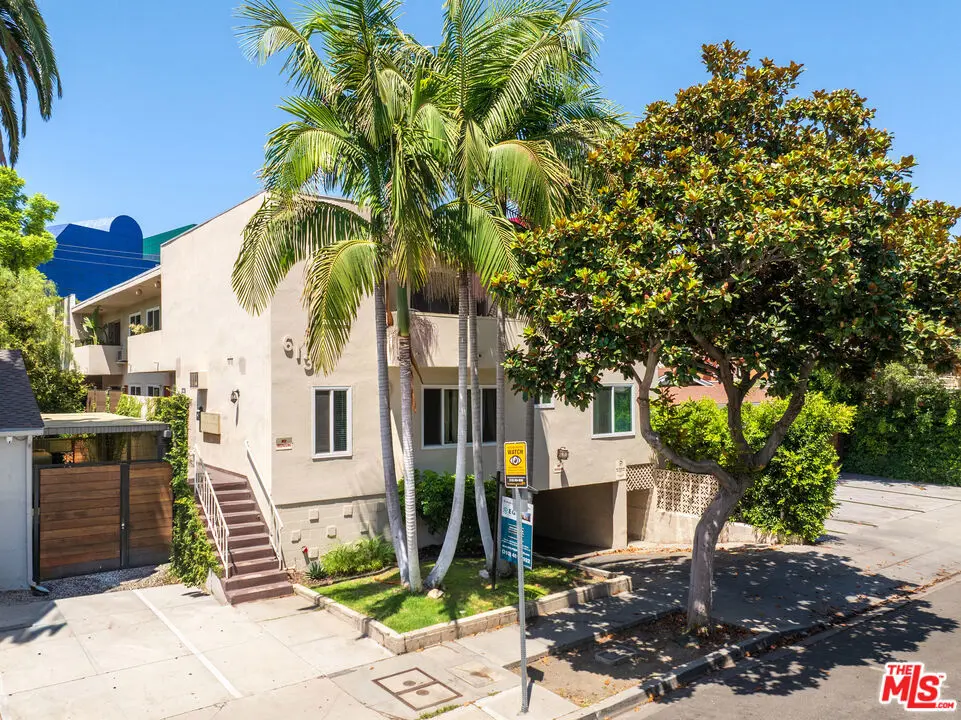 613 Westbourne Drive, West Hollywood, CA — listing photo 1