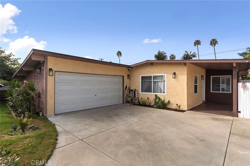 5721 N Rockvale Ave, Azusa, CA — listing photo 1