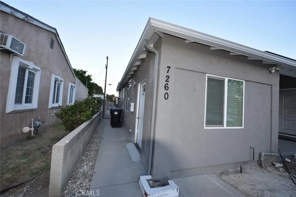 7260 Yolanda Avenue, Reseda, CA — listing photo 1