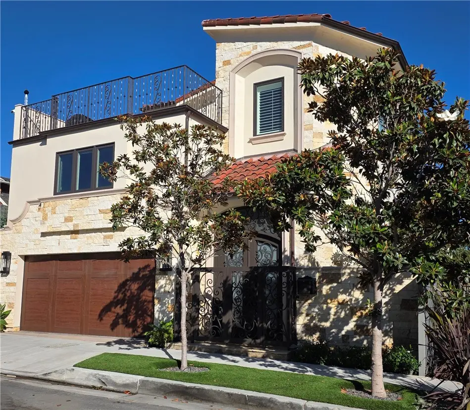 352 Hazel Drive, Corona Del Mar, CA — listing photo 1