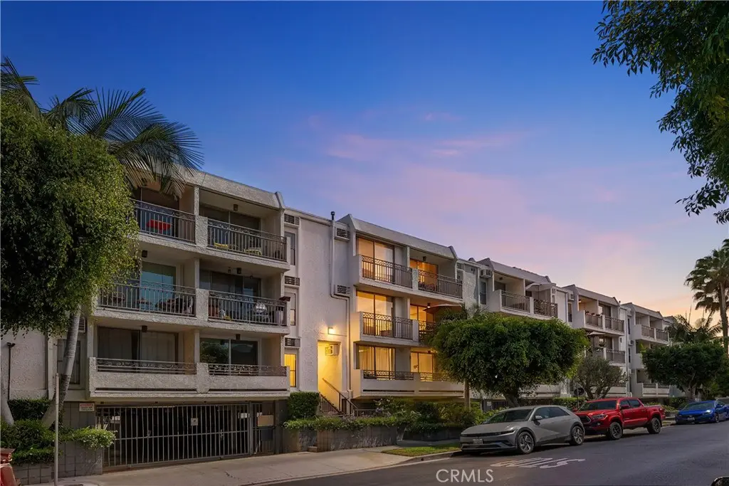 Condominium for sale at 6151 Orange Street 308, Los Angeles, CA featuring 1 bed and 1 bath